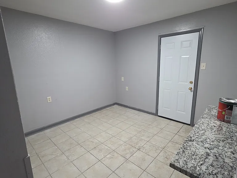 7831 Sail St — Photo 10