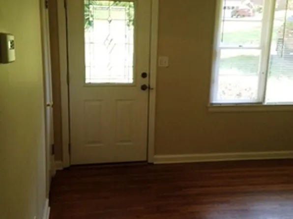 830 Daniell Dr, Kennesaw, GA 30144