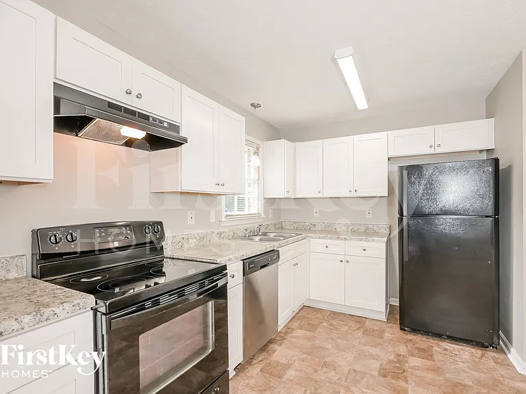 939 Ray Dr NW — Photo 5
