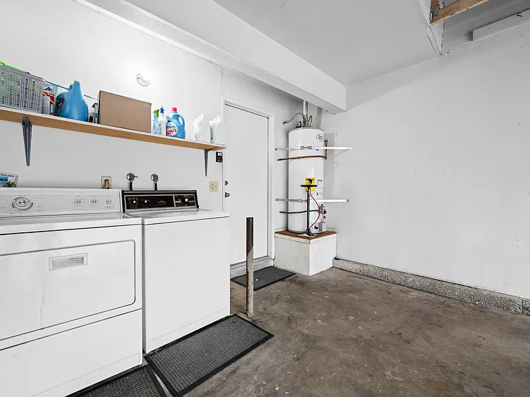 12168 Mount Vernon Ave — Photo 31