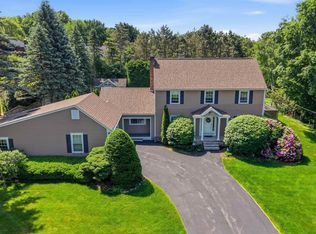 6 Quail Run, South Burlington, VT 05403