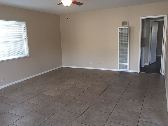 4th image of 1441 N Los Robles Ave APT 2