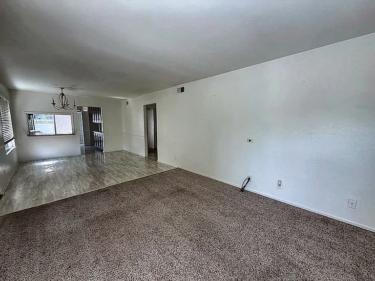 1598 Gatewood Ct — Photo 7