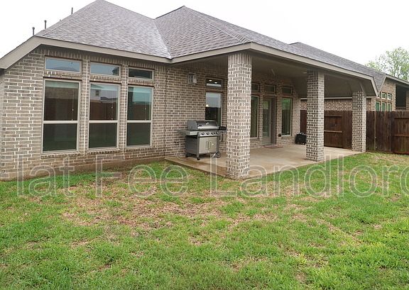 5th image of 2223 Jasper Pt