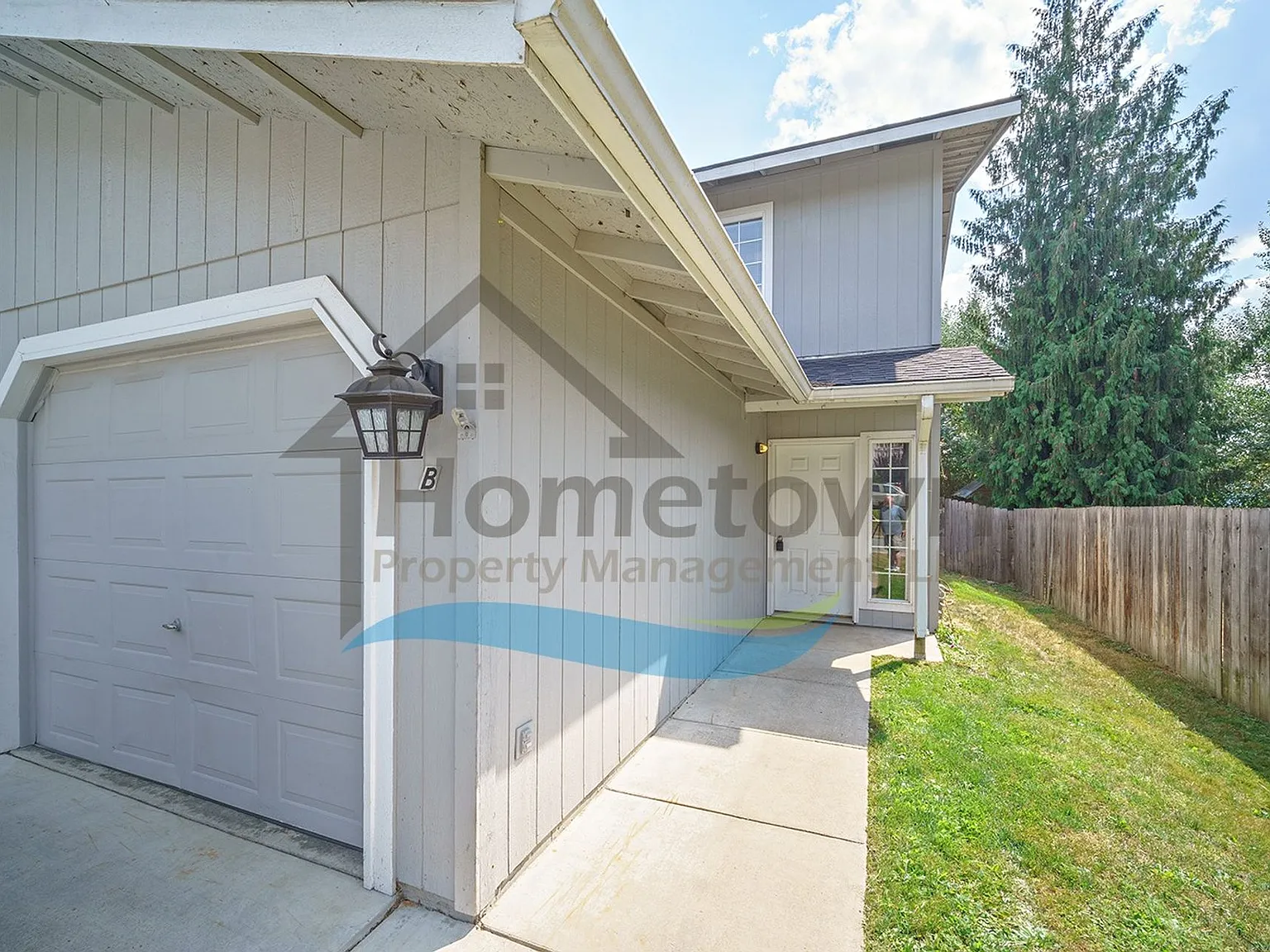 1018 W Mill Ave — Photo 4