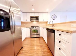 8160 Lansdowne Rd #1001, Richmond, BC V6X 0A9