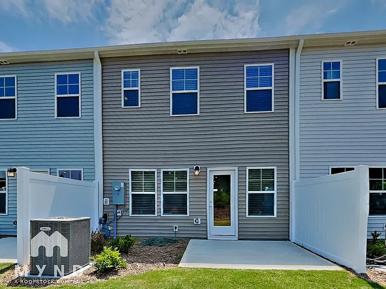 113 Peebles Dr — Photo 5