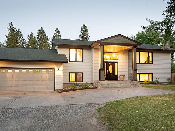2nd image of 9852 N Sunview Ln