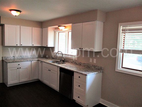 3rd image of 6414 11th Ave S