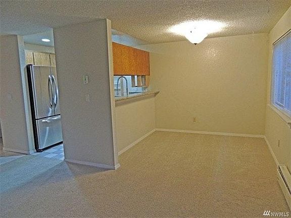4th image of 12709 NE 116th St APT C103
