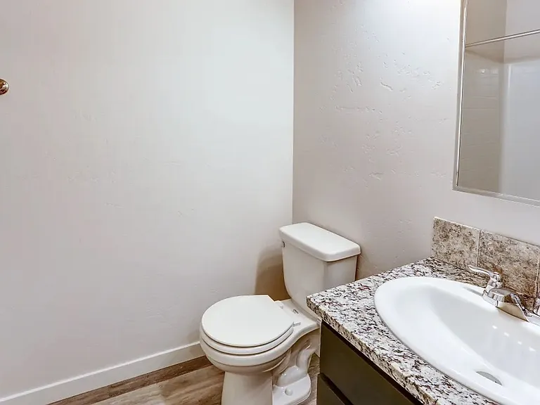 Move in and Save at Creekside Townhomes! — Photo 20
