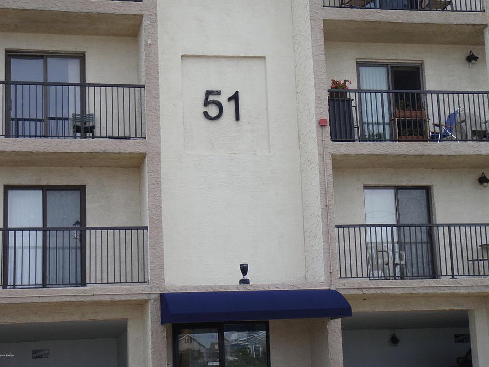 1st image of 51 Hiering Ave APT A14