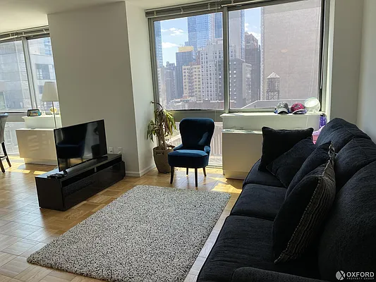 Rented by Oxford Property Group | media 1