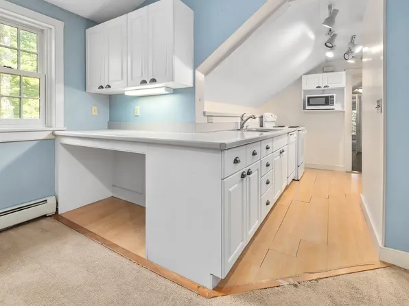 85 Dartmouth College Hwy Unit 203, Lyme, NH 03768