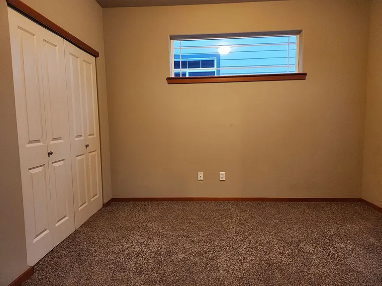 6216 Malloy Ave — Photo 15