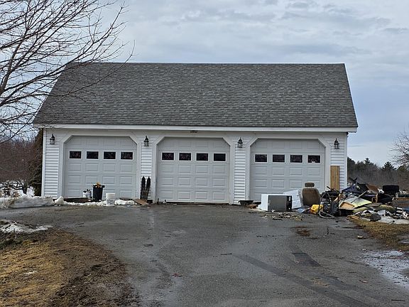 2nd image of 11 Back Brooks Road