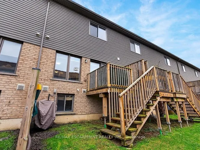 377 Glancaster Rd #16 — Photo 41