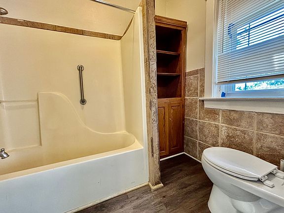 5th image of 1115 E 41st St #1119-1E