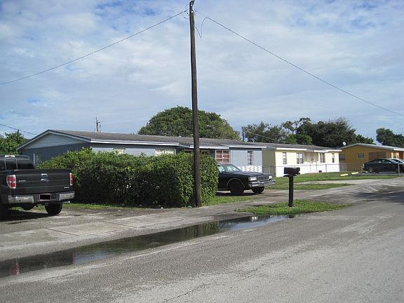 3rd image of 5901 SW 26th St