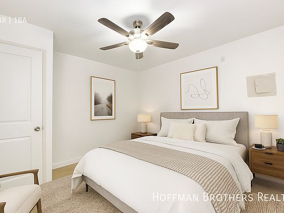 2nd image of 7441 Hazeltine Ave #105
