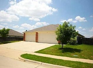 657 Stern Dr, Crowley, TX 76036