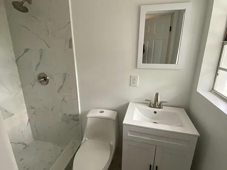 1489 Cypress St — Photo 13