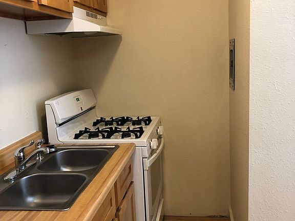 3rd image of 6710 Fields Landing Dr #4