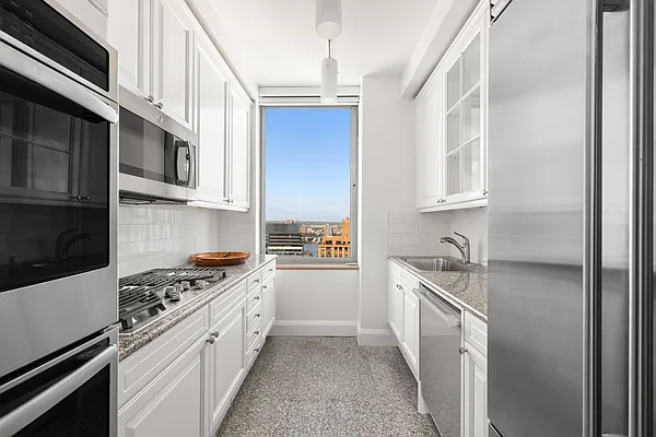 Rented by Douglas Elliman | media 3