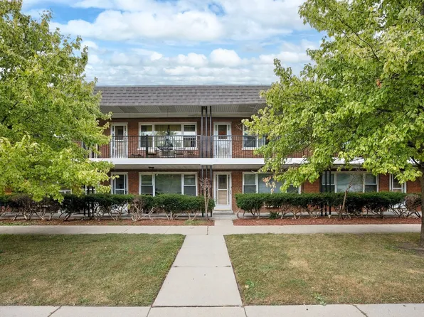 7121 36th St, Berwyn, IL 60402