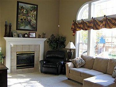 5th image of 32245 Woodfield Dr