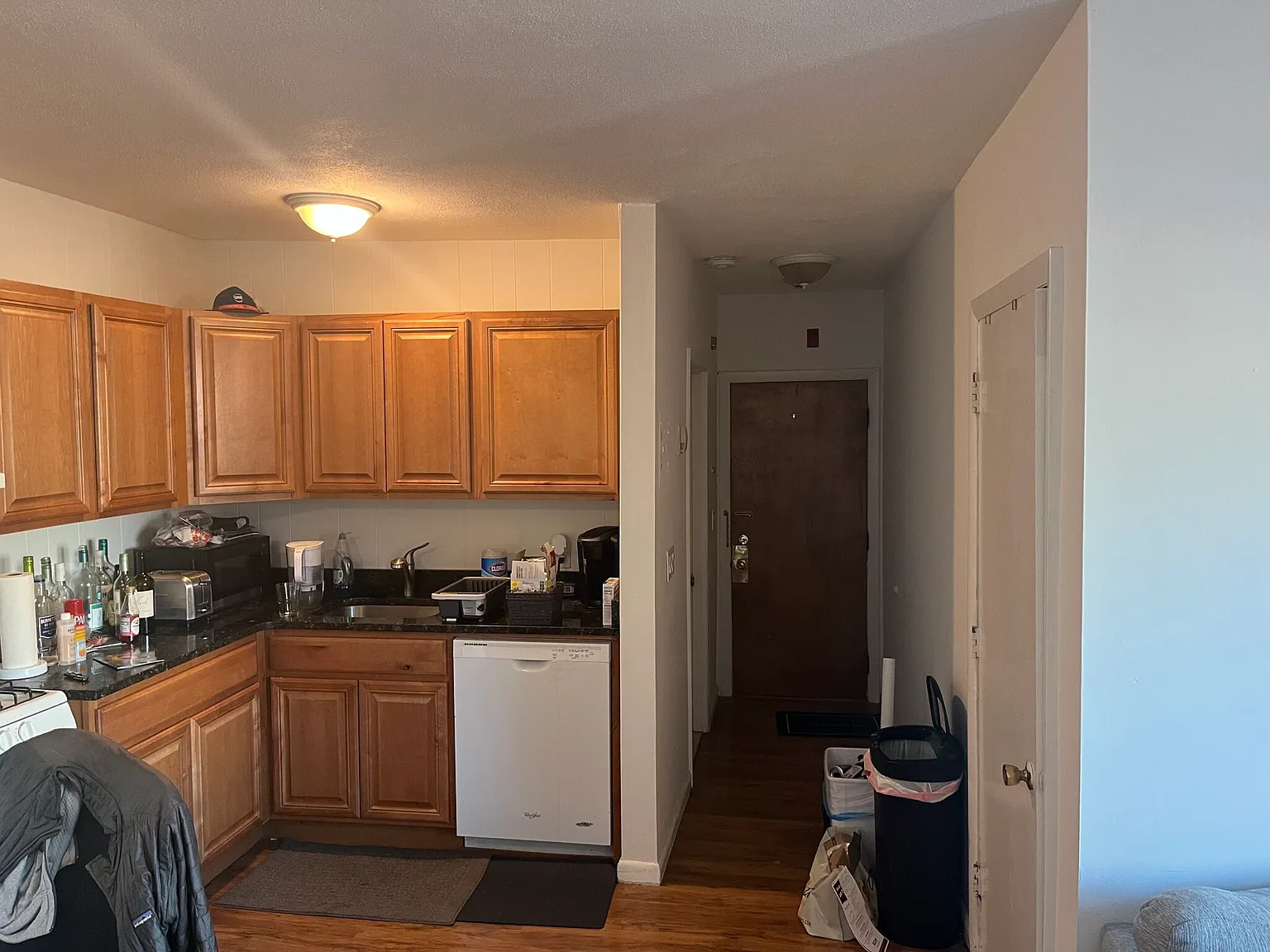2 bed, 1.0 bath, $3,650 — Photo 2