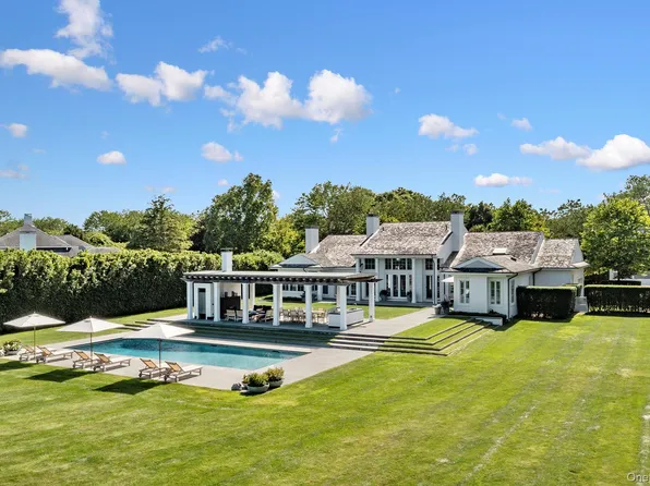 210 Downs Path, Southampton, NY 11968