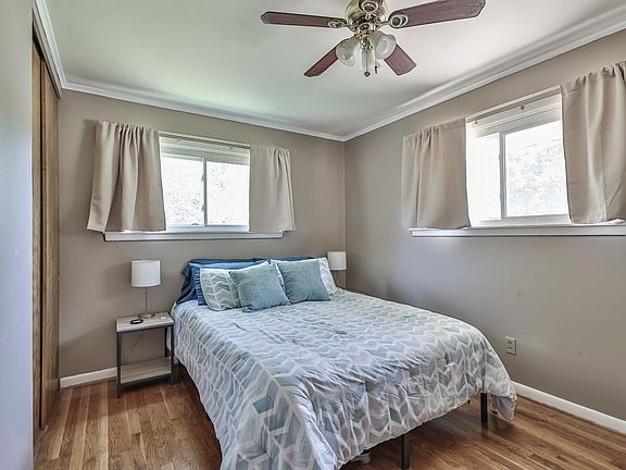 5th image of 4314 Delridge Dr