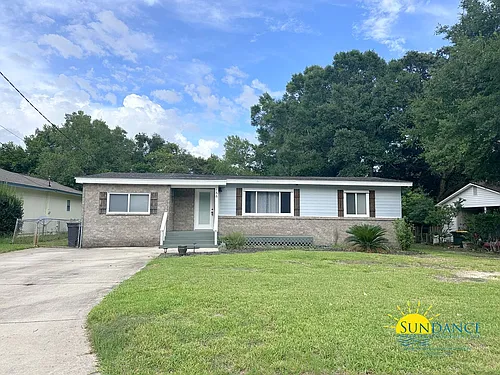 166 Rainbow Dr NW Photo 1