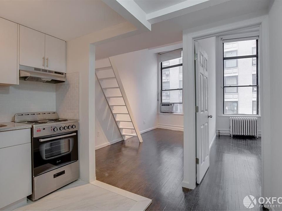 1st image of 220 Park Ave S #3CC