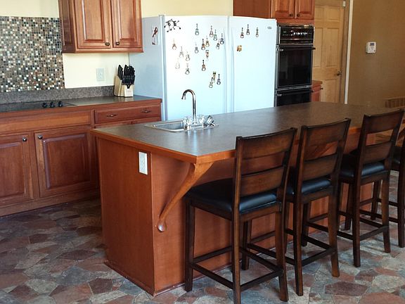 4th image of 700 S Main St Unit A
