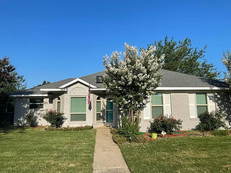 369 Phillips Dr — Photo 3