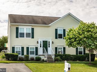 90 Crimson Ave, Taneytown, MD 21787