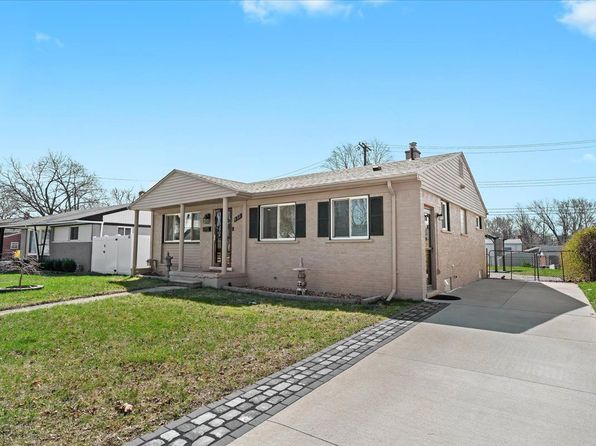 923 W Stephen Ave, Clawson, MI 48017