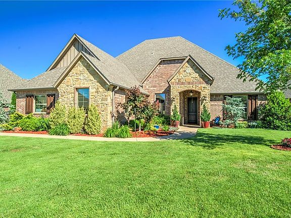 2nd image of 15412 Colonia Bella Dr