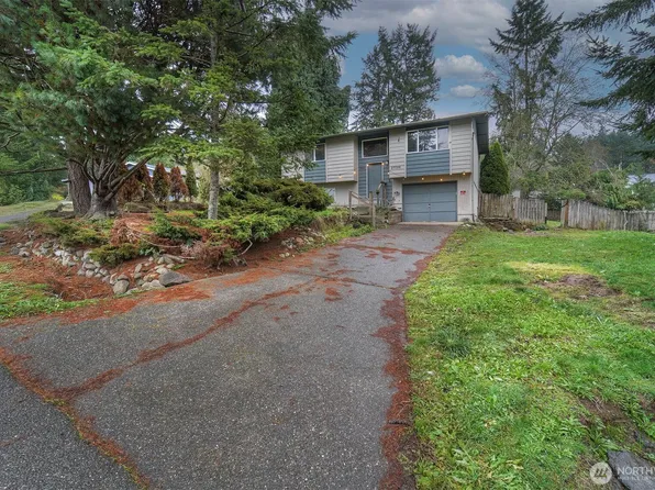 27056 Wagner Circle NE, Kingston, WA 98346