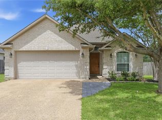 341 Robelmont Dr, College Station, TX 77845