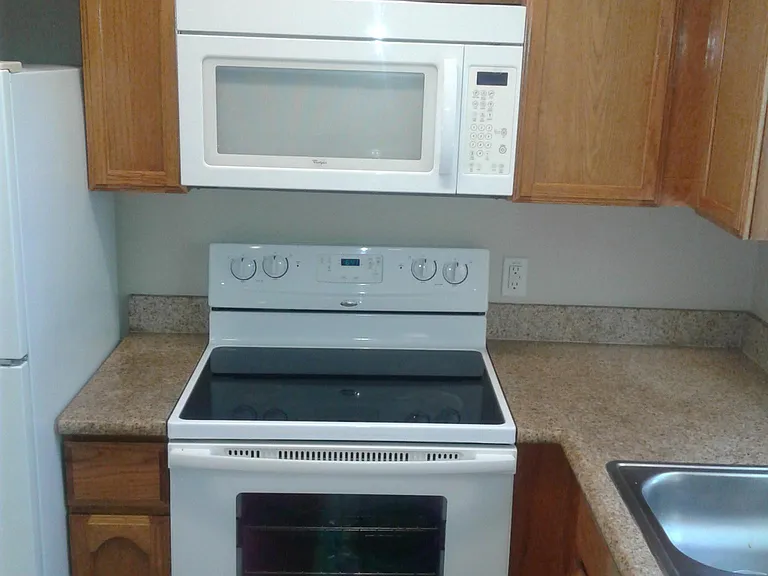 1802 Upland Dr #2 — Photo 4