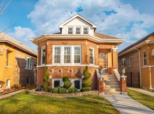 1915 Wenonah Ave, Berwyn, IL 60402
