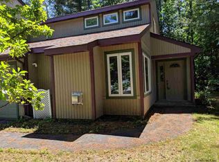 27 Snowberry Rd, Malta, NY 12020