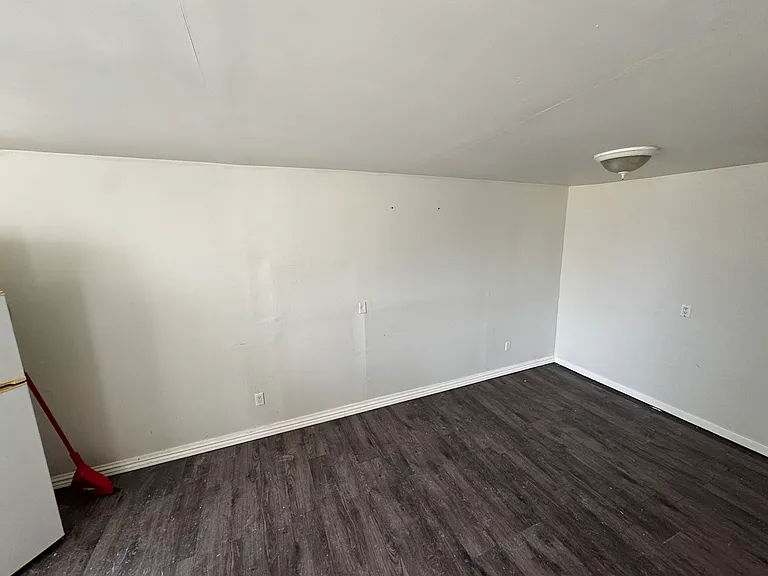 1 Prince Edward St #308 — Photo 4