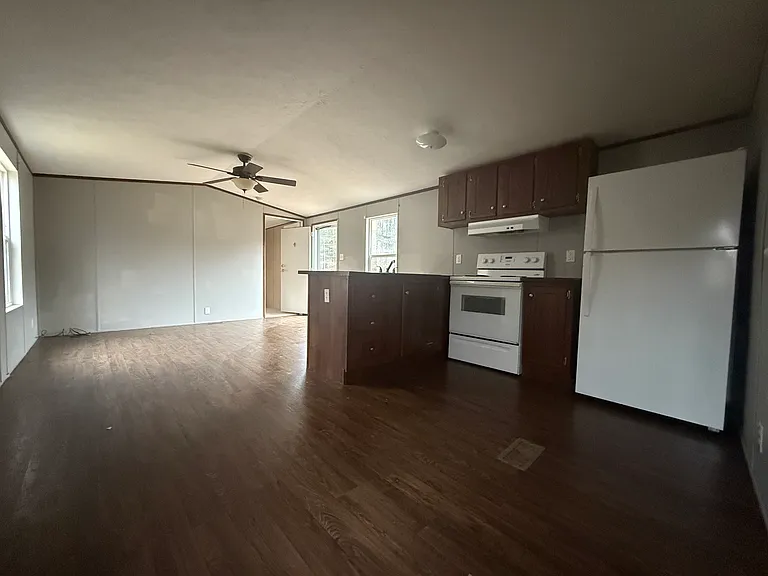 131 Lofty St #24 — Photo 8