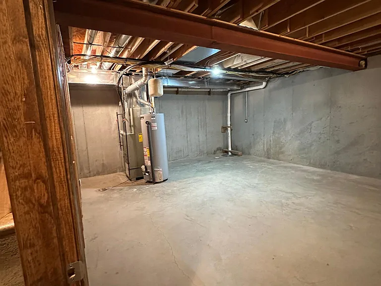 2014 Owen Dr — Photo 28