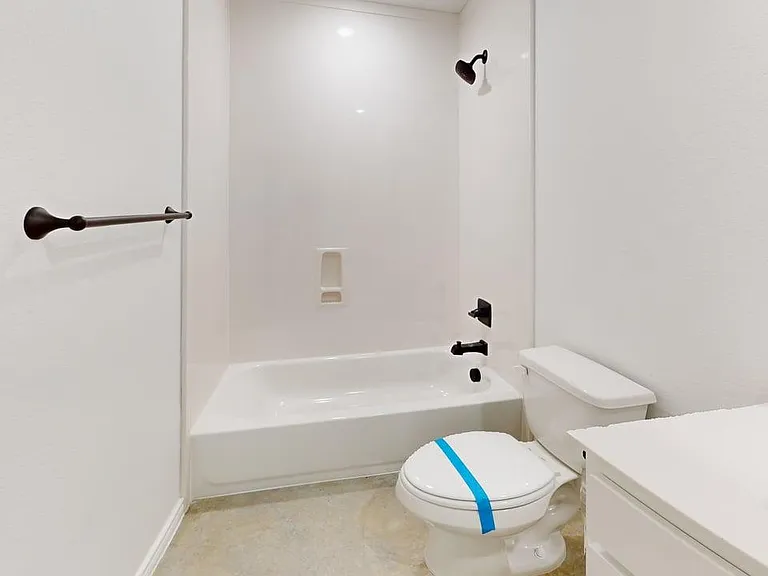 209 Elbert Ln #B — Photo 2