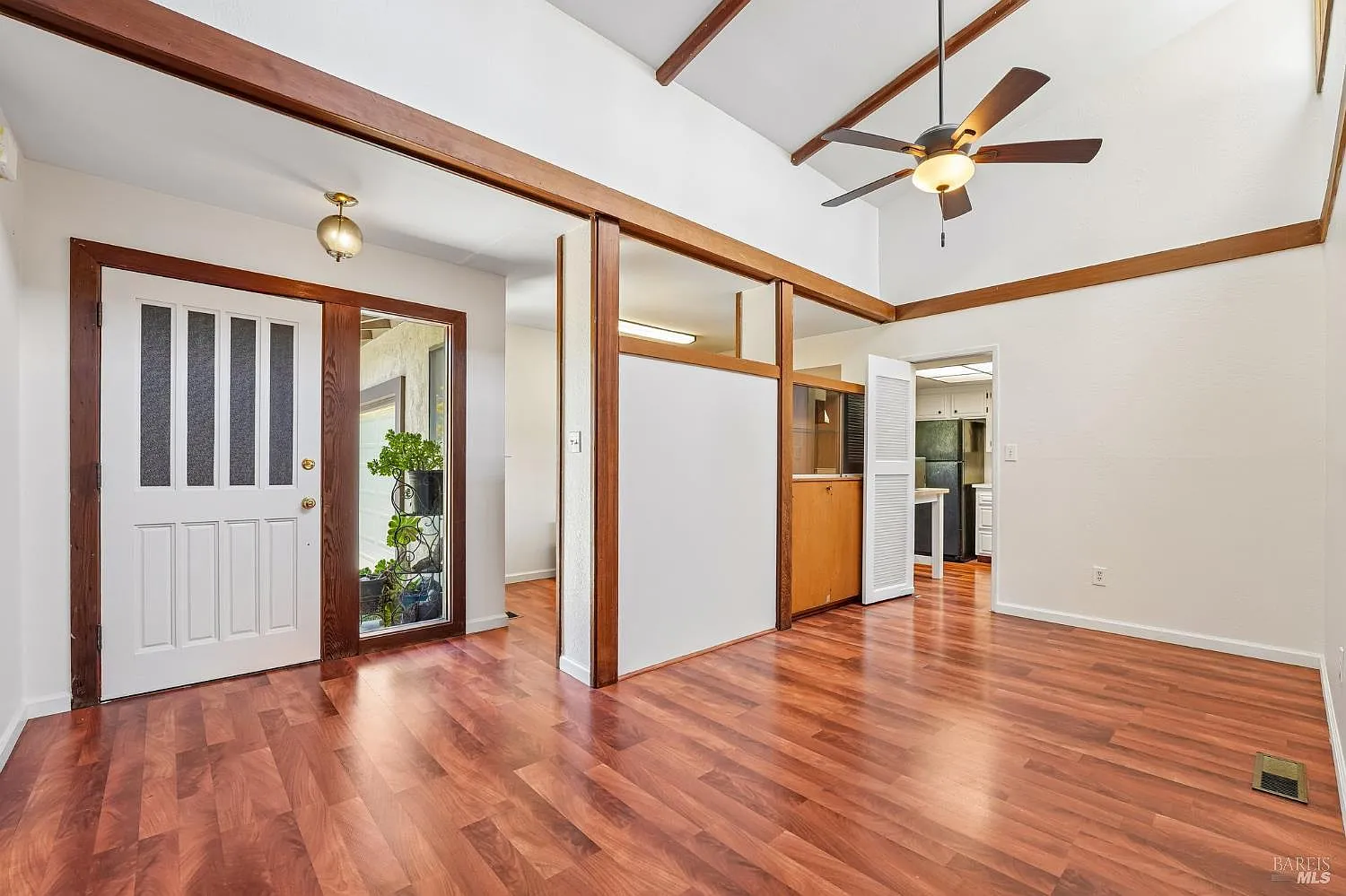 6644 Greenmeadow Drive - Photo 10